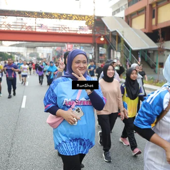 Runner Photo 4590697