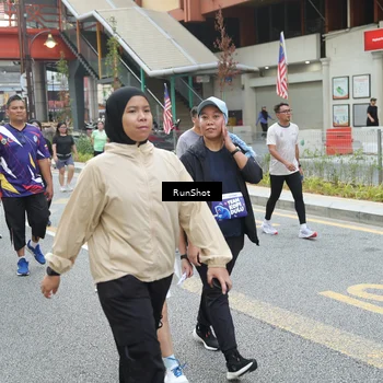 Runner Photo 4590713