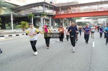 Runner Photo 4590767