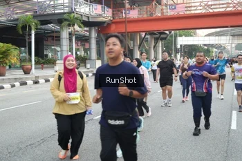 Runner Photo 4590843