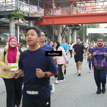 Runner Photo 4590849