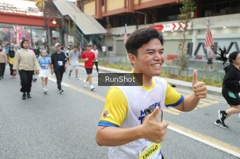 Runner Photo 4590933