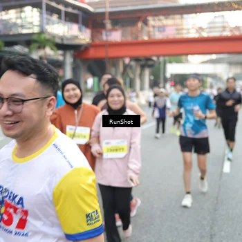 Runner Photo 4591213