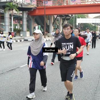 Runner Photo 4591522