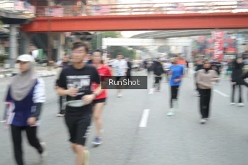 Runner Photo 4591530