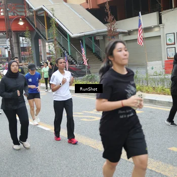 Runner Photo 4591545