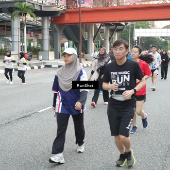 Runner Photo 4591611