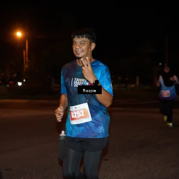 Runner Photo 4591615