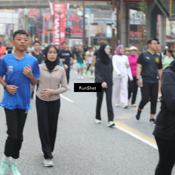 Runner Photo 4591635