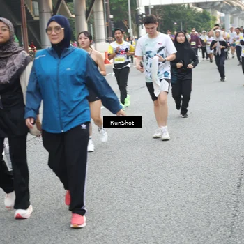 Runner Photo 4591670