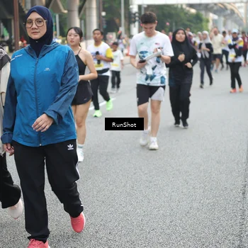 Runner Photo 4591687