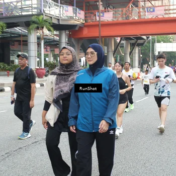 Runner Photo 4591773