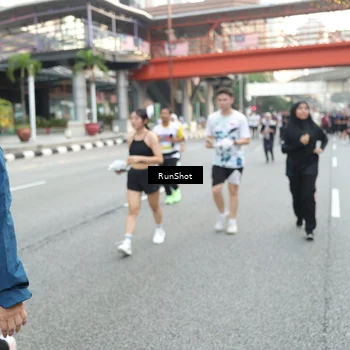 Runner Photo 4591843