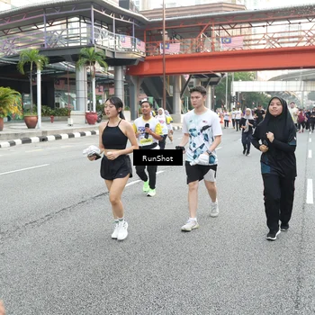 Runner Photo 4591860