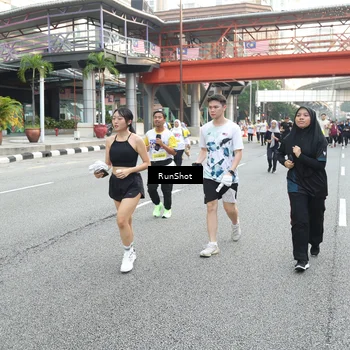 Runner Photo 4591870