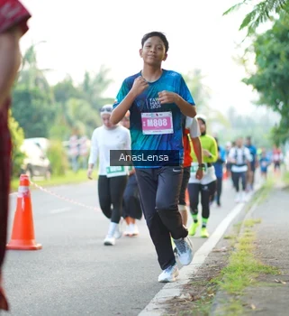 Runner Photo 4591876