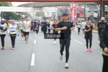 Runner Photo 4592003
