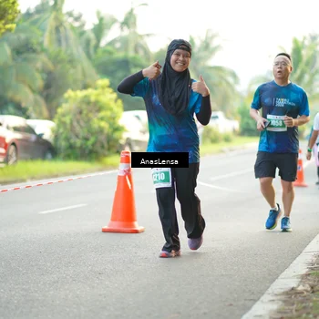 Runner Photo 4592168