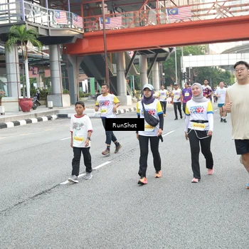 Runner Photo 4592213