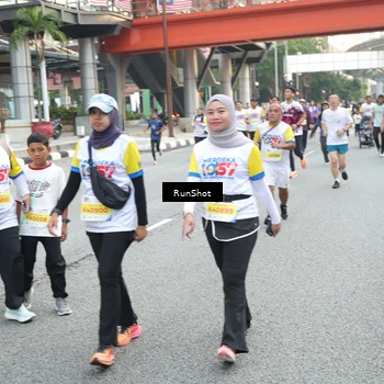 Runner Photo 4592396