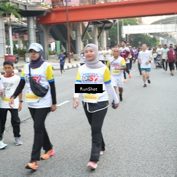 Runner Photo 4592411
