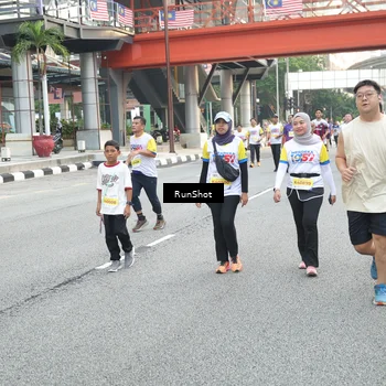 Runner Photo 4592420