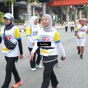 Runner Photo 4592451