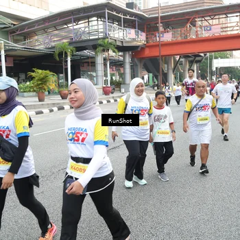 Runner Photo 4592486