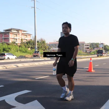 Runner Photo 4592511