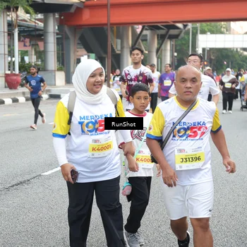Runner Photo 4592513