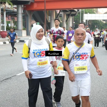 Runner Photo 4592517