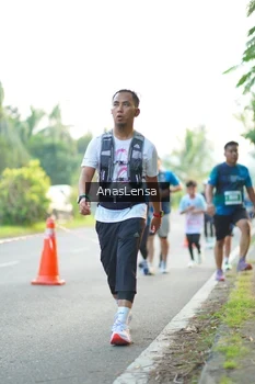 Runner Photo 4592538