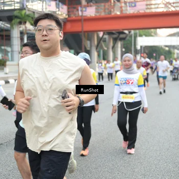 Runner Photo 4592543
