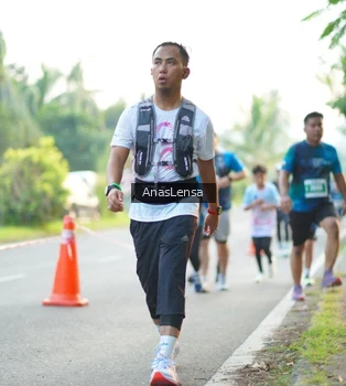 Runner Photo 4592544