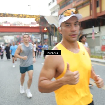 Runner Photo 4592593