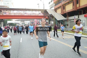 Runner Photo 4592636