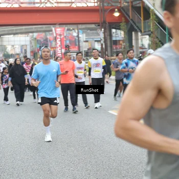 Runner Photo 4592647