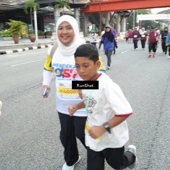 Runner Photo 4592840