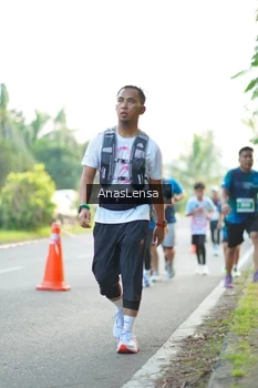 Runner Photo 4592848