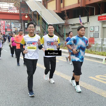 Runner Photo 4592913