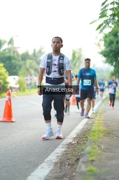 Runner Photo 4593014