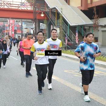Runner Photo 4593127
