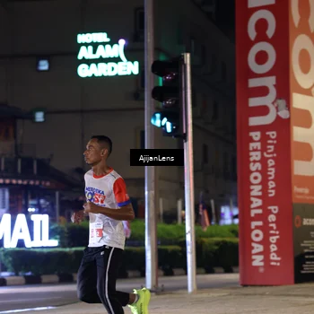 Runner Photo 4593171