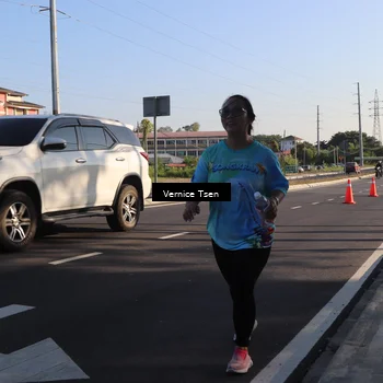 Runner Photo 4593311