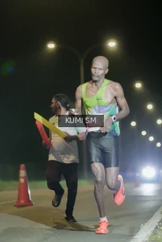 Runner Photo 4593360