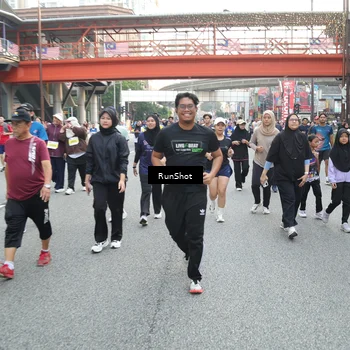 Runner Photo 4593363