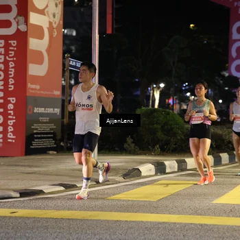 Runner Photo 4593381