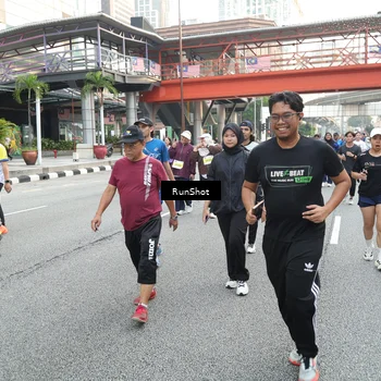 Runner Photo 4593415