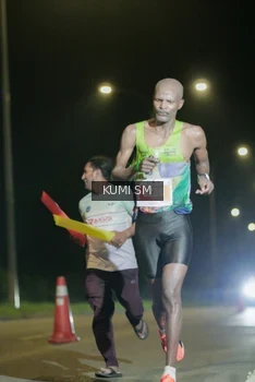 Runner Photo 4593456
