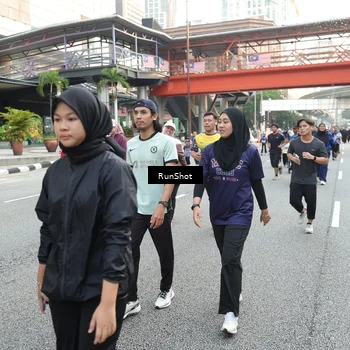 Runner Photo 4593618